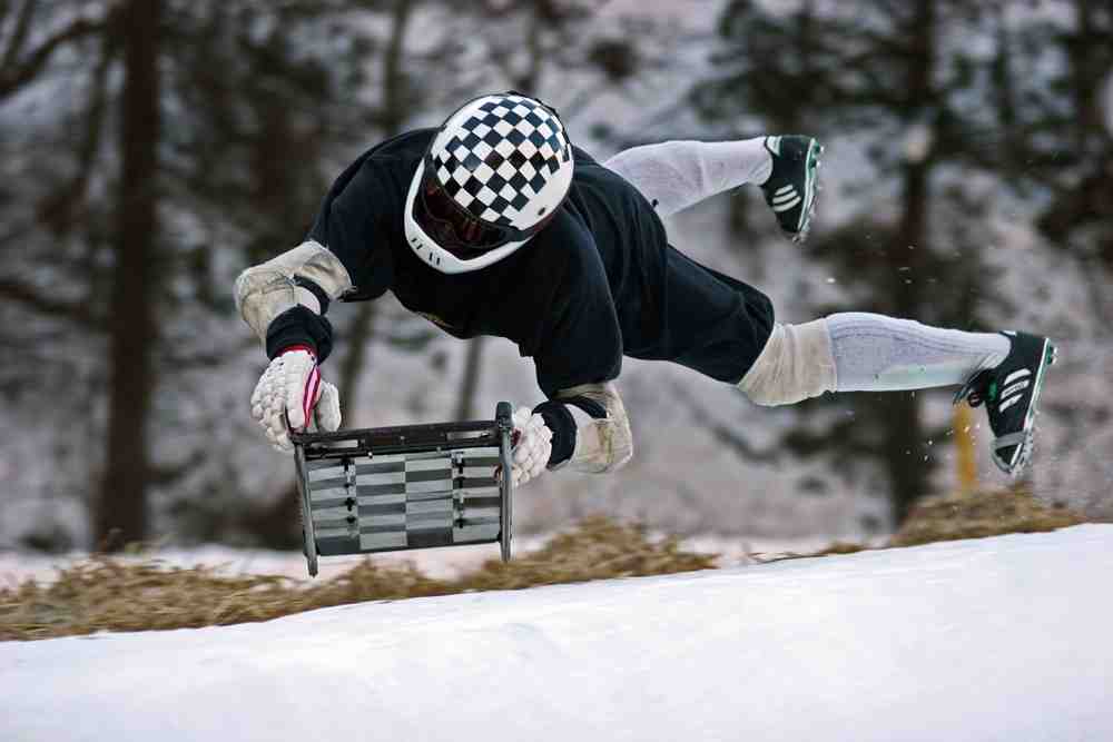 Quel est le nombre total des disciplines inclus dans les Jeux Olympiques d'hiver ?